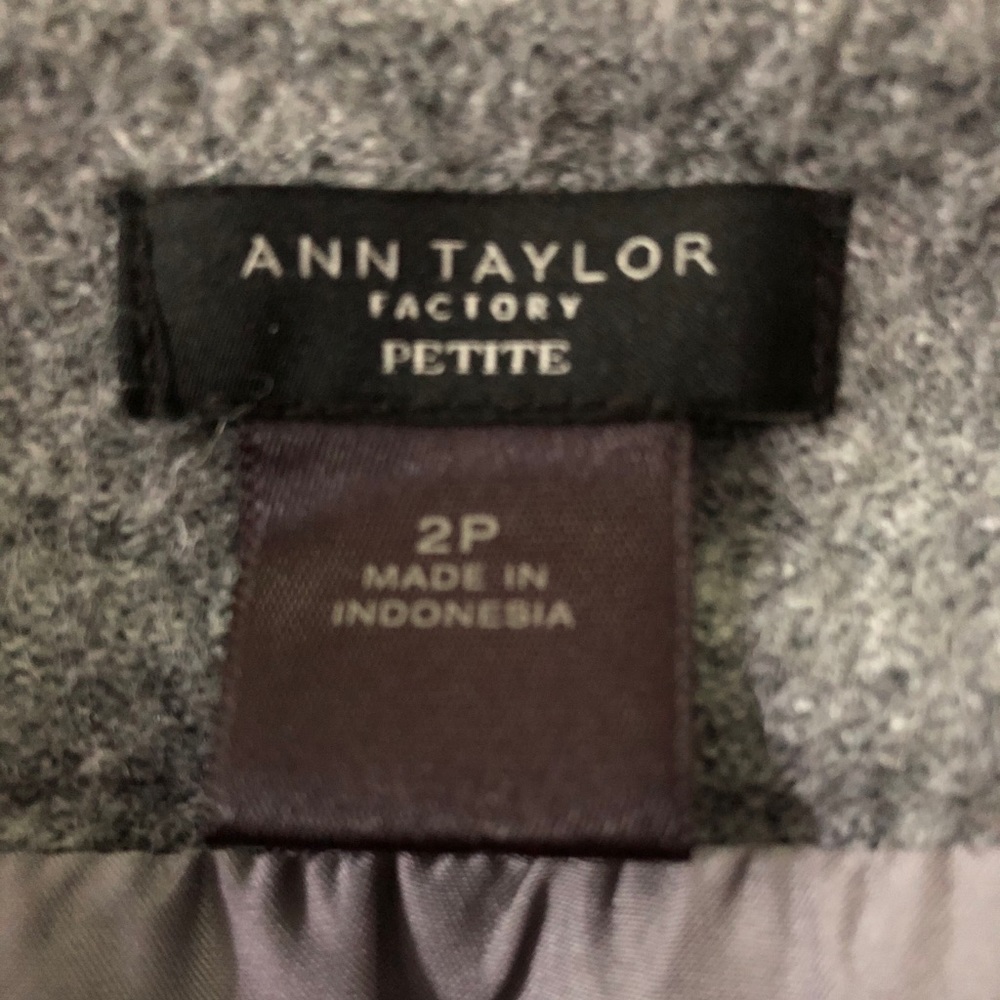 Ann Taylor Wool Skirt - Picture 3 of 3